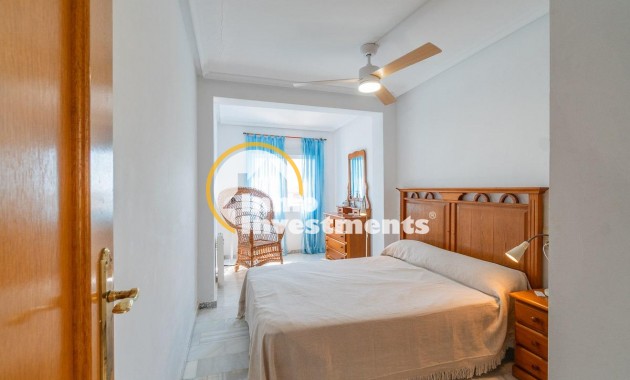 Resale - Villa - La Mata