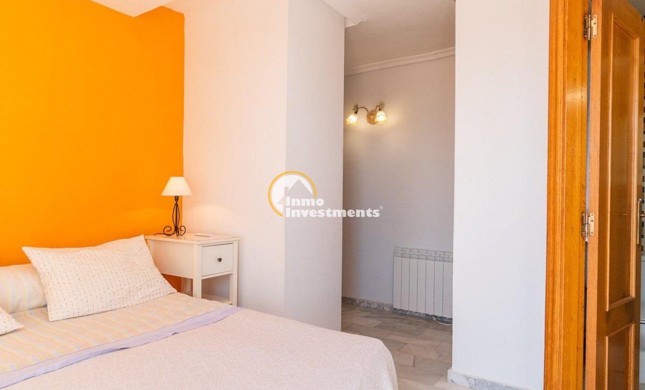 Resale - Villa - La Mata