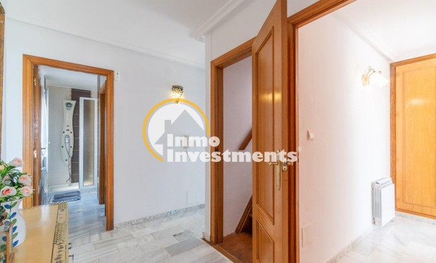 Resale - Villa - La Mata