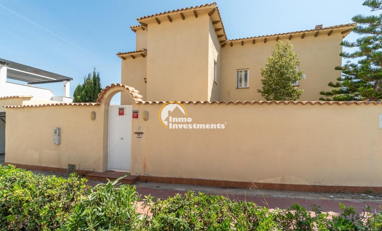 Resale - Villa - La Mata