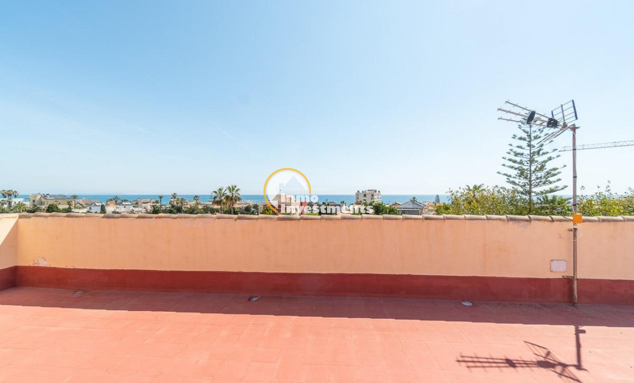 Resale - Villa - La Mata