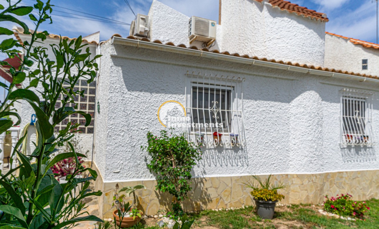 Till salu - Quad House - Playa Flamenca