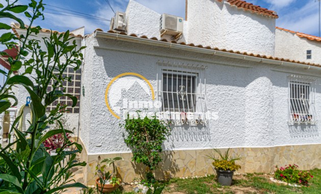 Till salu - Quad House - Playa Flamenca