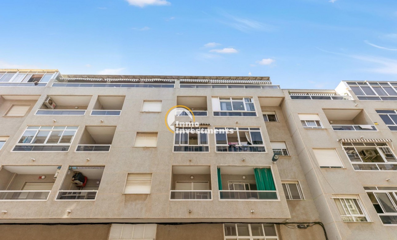 Resale - Apartment - Torrevieja - Centro - Muelle Pesquero