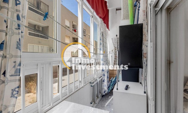 Resale - Apartment - Torrevieja - Centro - Muelle Pesquero