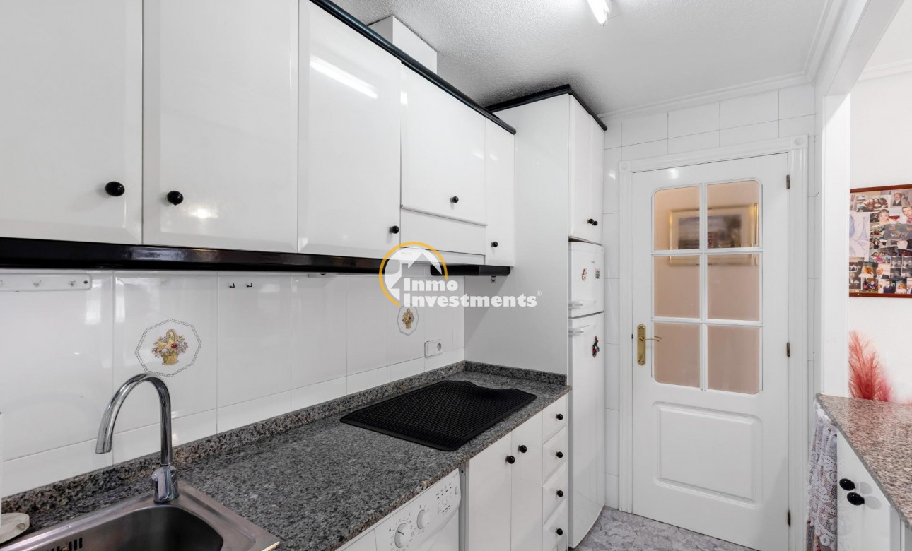 Resale - Apartment - Torrevieja - Centro - Muelle Pesquero