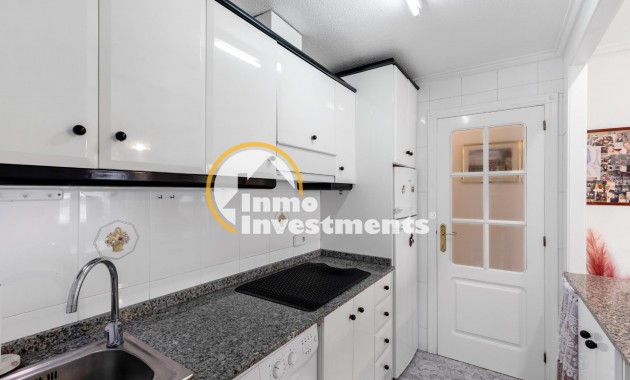 Resale - Apartment - Torrevieja - Centro - Muelle Pesquero