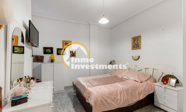 Resale - Apartment - Torrevieja - Centro - Muelle Pesquero