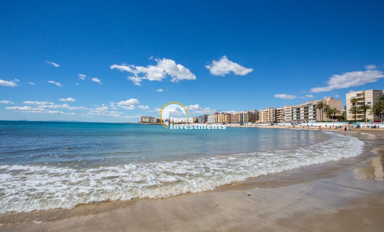 Resale - Apartment - Torrevieja - Centro - Muelle Pesquero