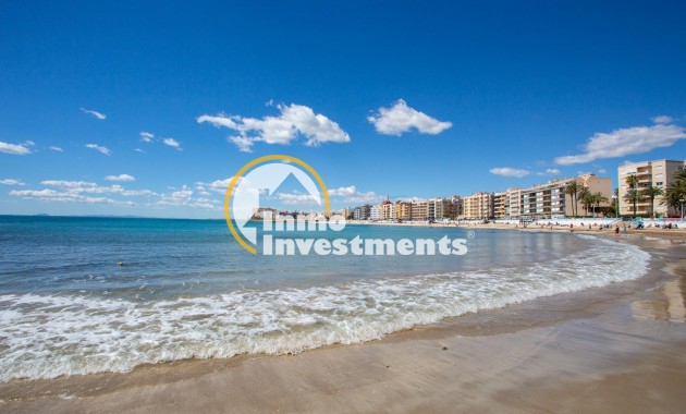 Resale - Apartment - Torrevieja - Centro - Muelle Pesquero