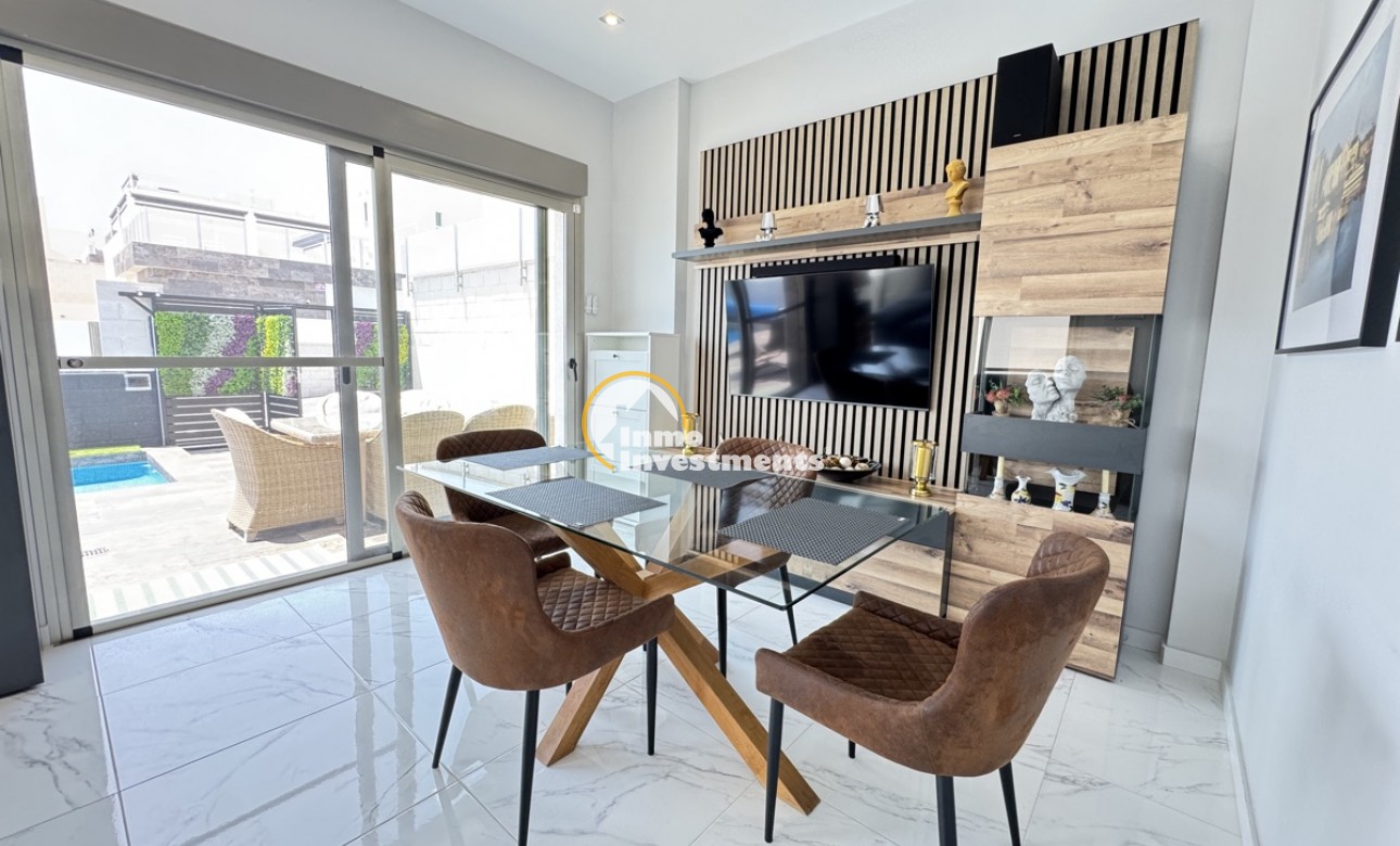 Resale - Villa - Villamartin - Pau 26