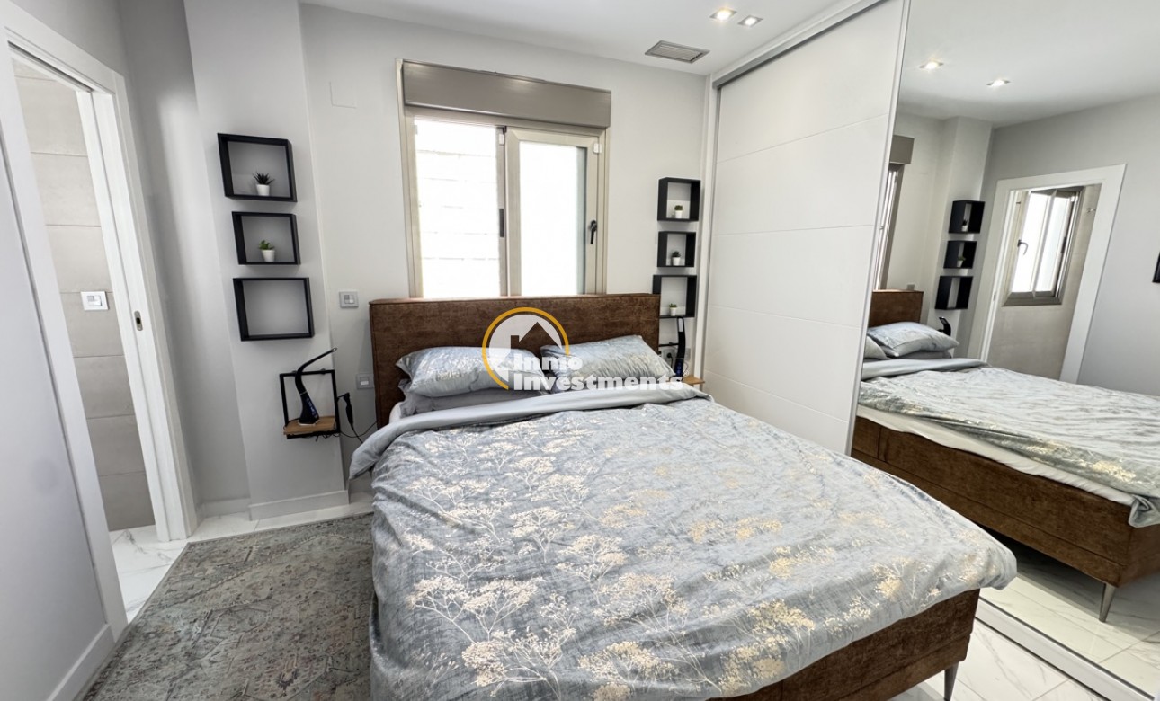 Resale - Villa - Villamartin - Pau 26