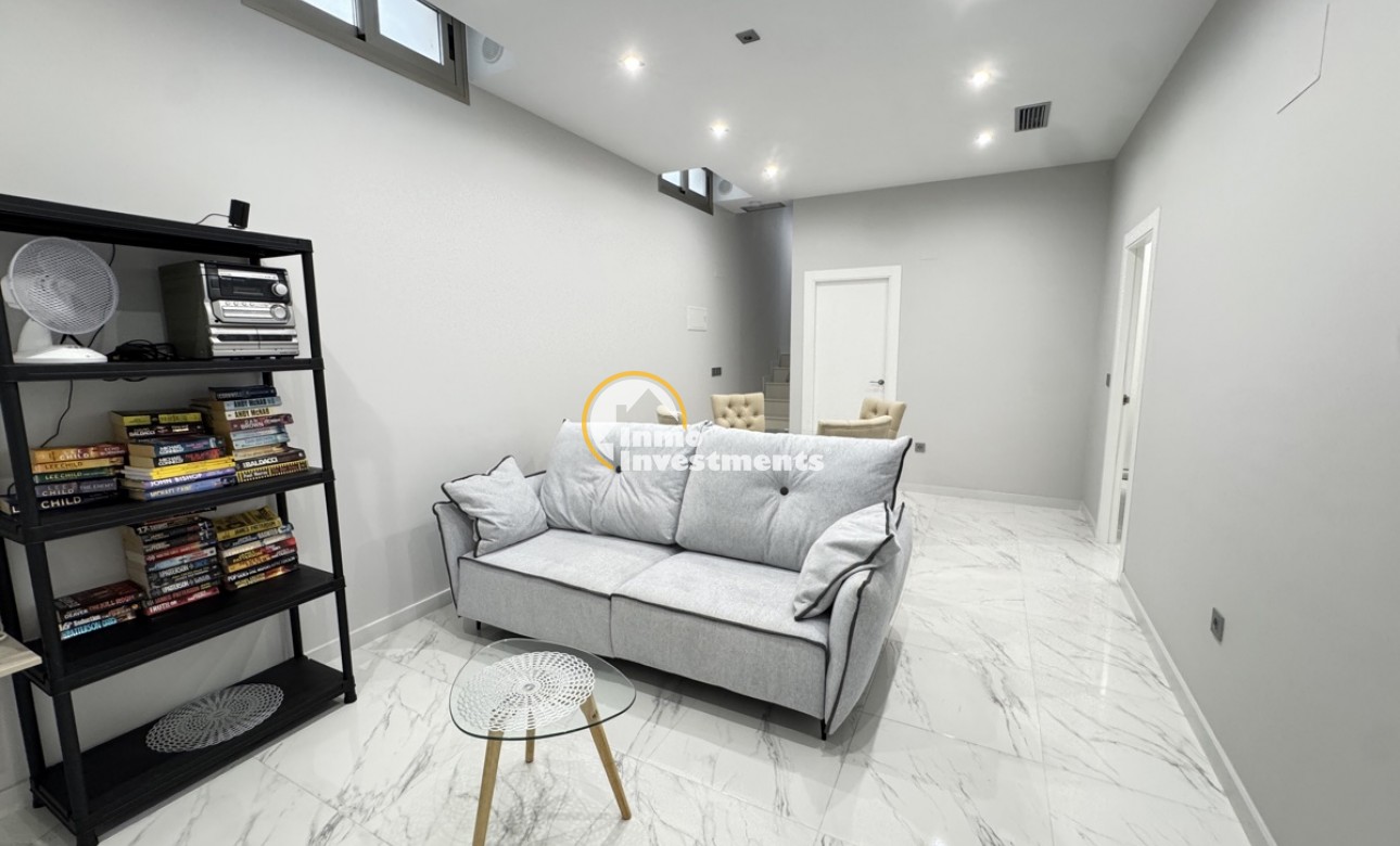 Resale - Villa - Villamartin - Pau 26