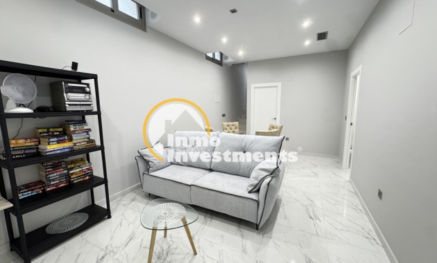 Resale - Villa - Villamartin - Pau 26