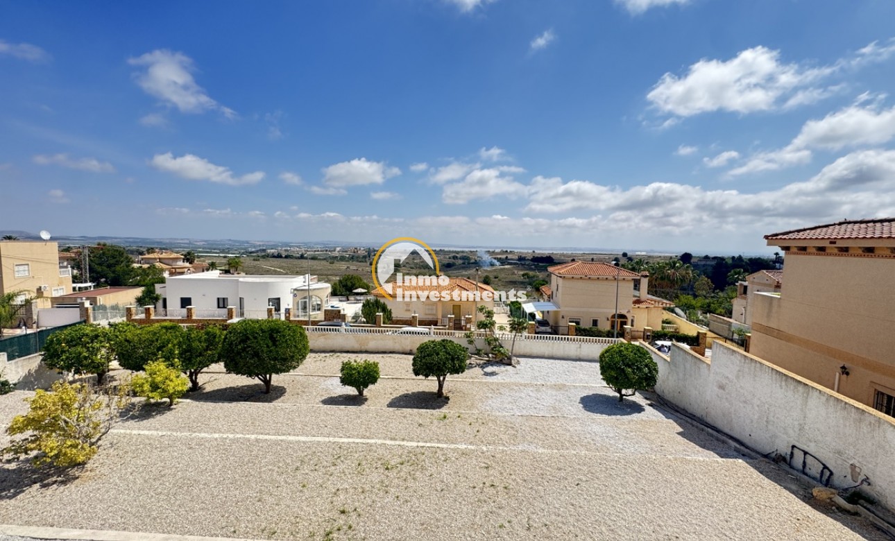 Resale - Villa - San Miguel de Salinas - Las Communicaciones