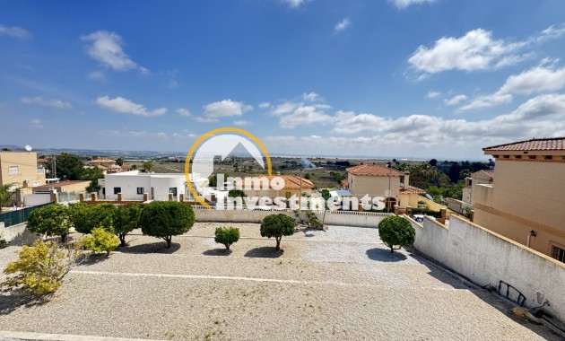 Resale - Villa - San Miguel de Salinas - Las Communicaciones