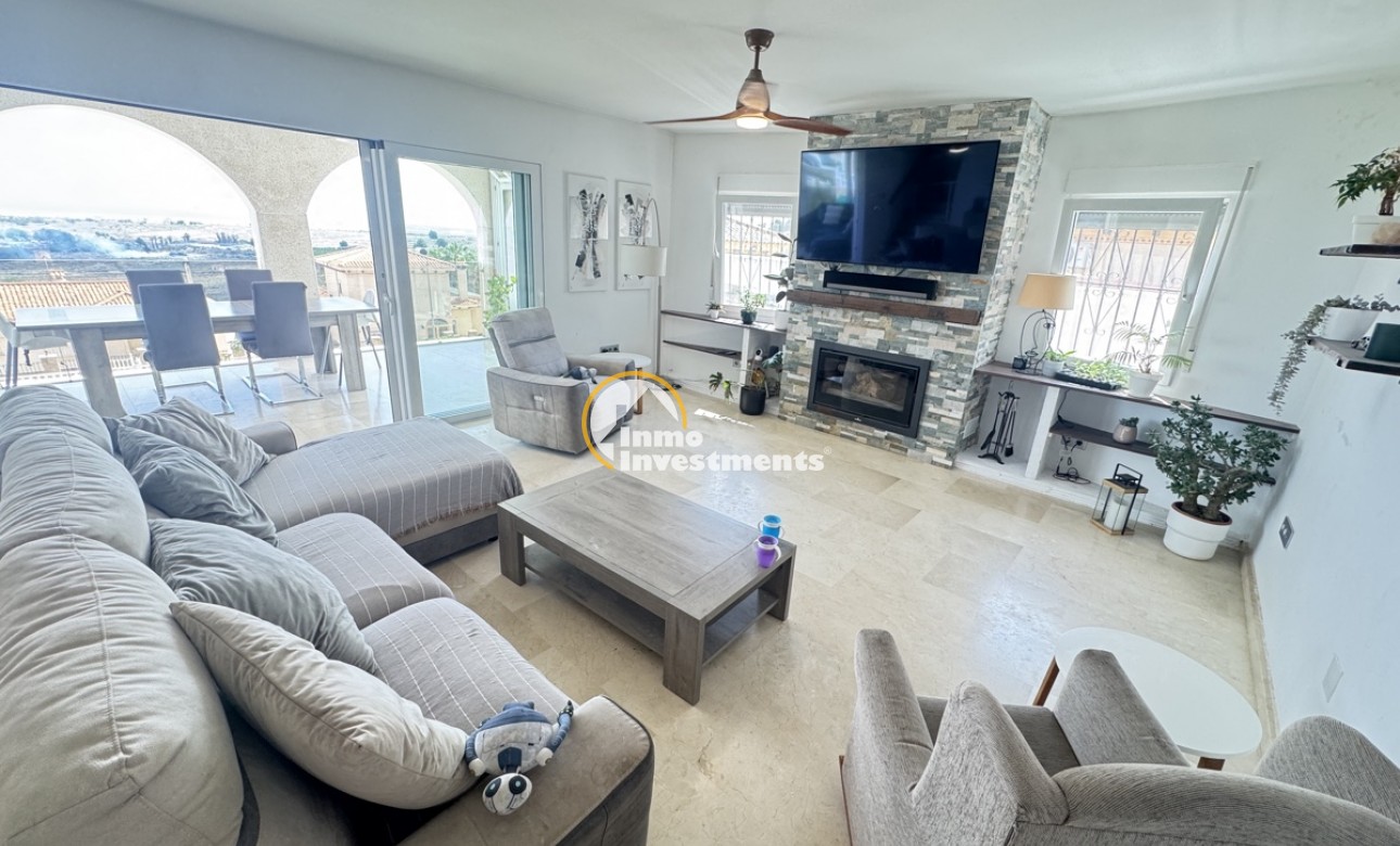 Resale - Villa - San Miguel de Salinas - Las Communicaciones