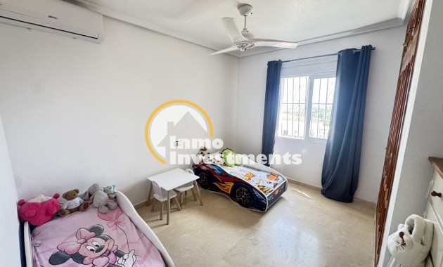 Resale - Villa - San Miguel de Salinas - Las Communicaciones