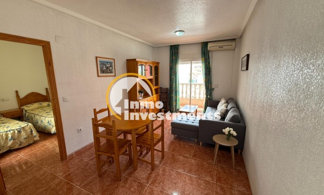Resale - Apartment - Torrevieja - Torrevieja Centre