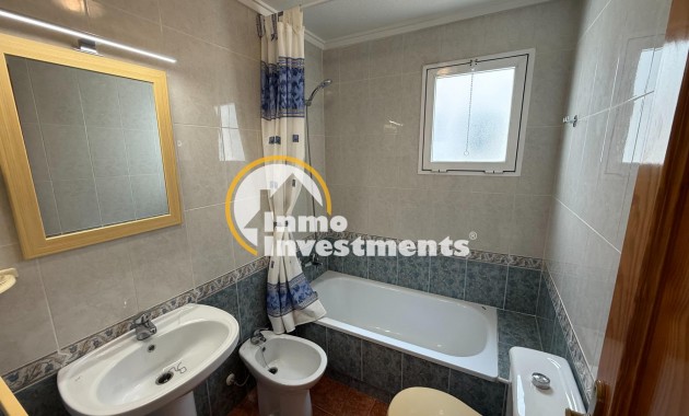 Resale - Apartment - Torrevieja - Torrevieja Centre