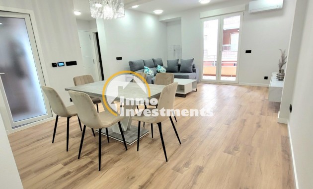 Resale - Apartment - Torrevieja - Beach