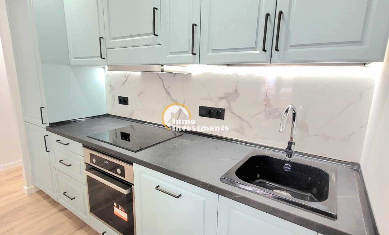 Resale - Apartment - Torrevieja - Beach