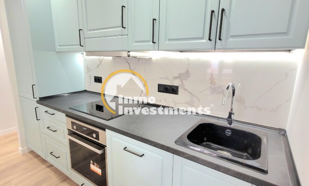 Resale - Apartment - Torrevieja - Beach