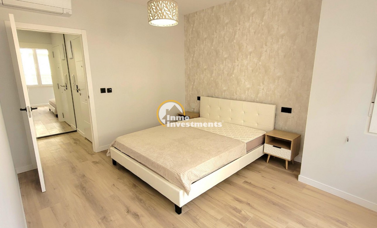 Resale - Apartment - Torrevieja - Beach