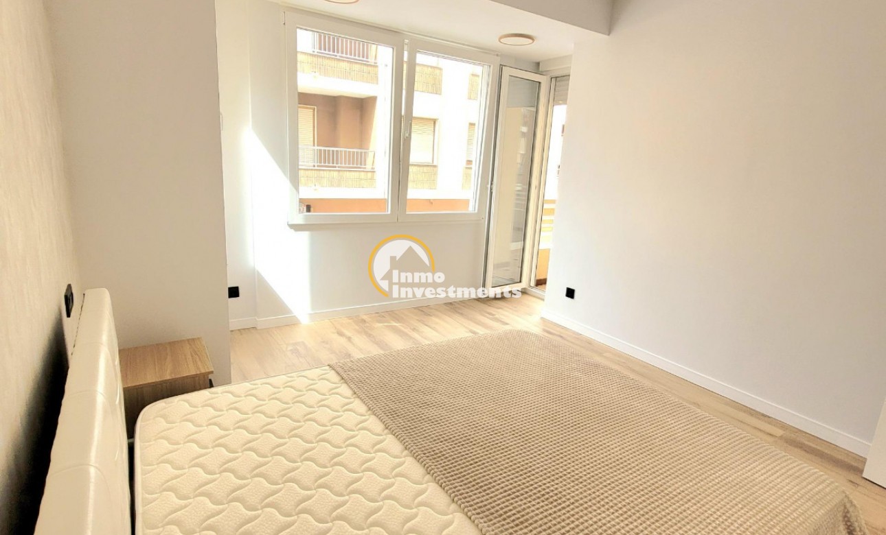 Resale - Apartment - Torrevieja - Beach