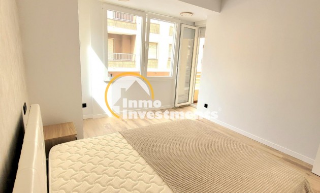 Resale - Apartment - Torrevieja - Beach