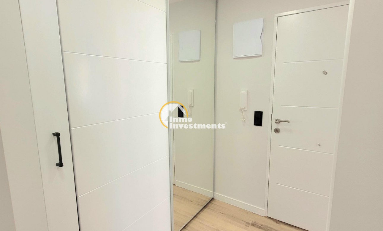 Resale - Apartment - Torrevieja - Beach