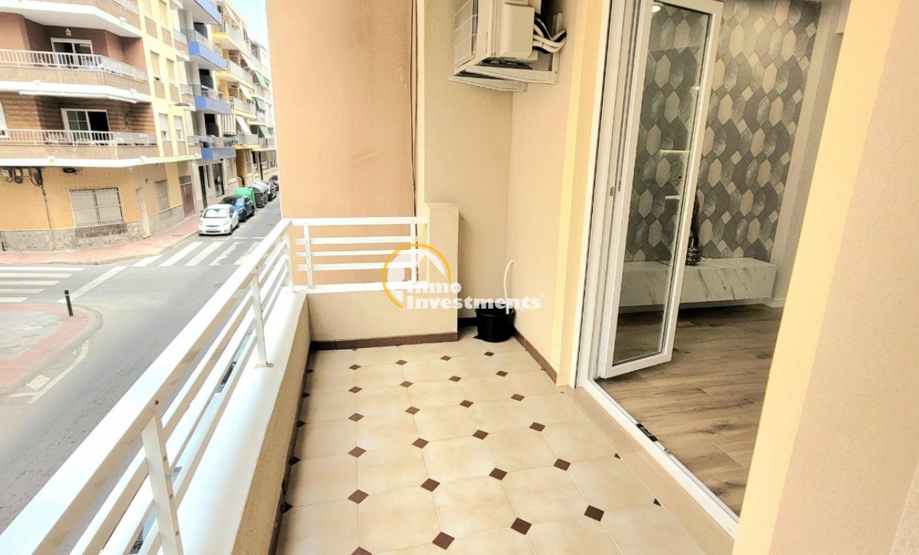 Resale - Apartment - Torrevieja - Beach