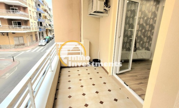 Resale - Apartment - Torrevieja - Beach