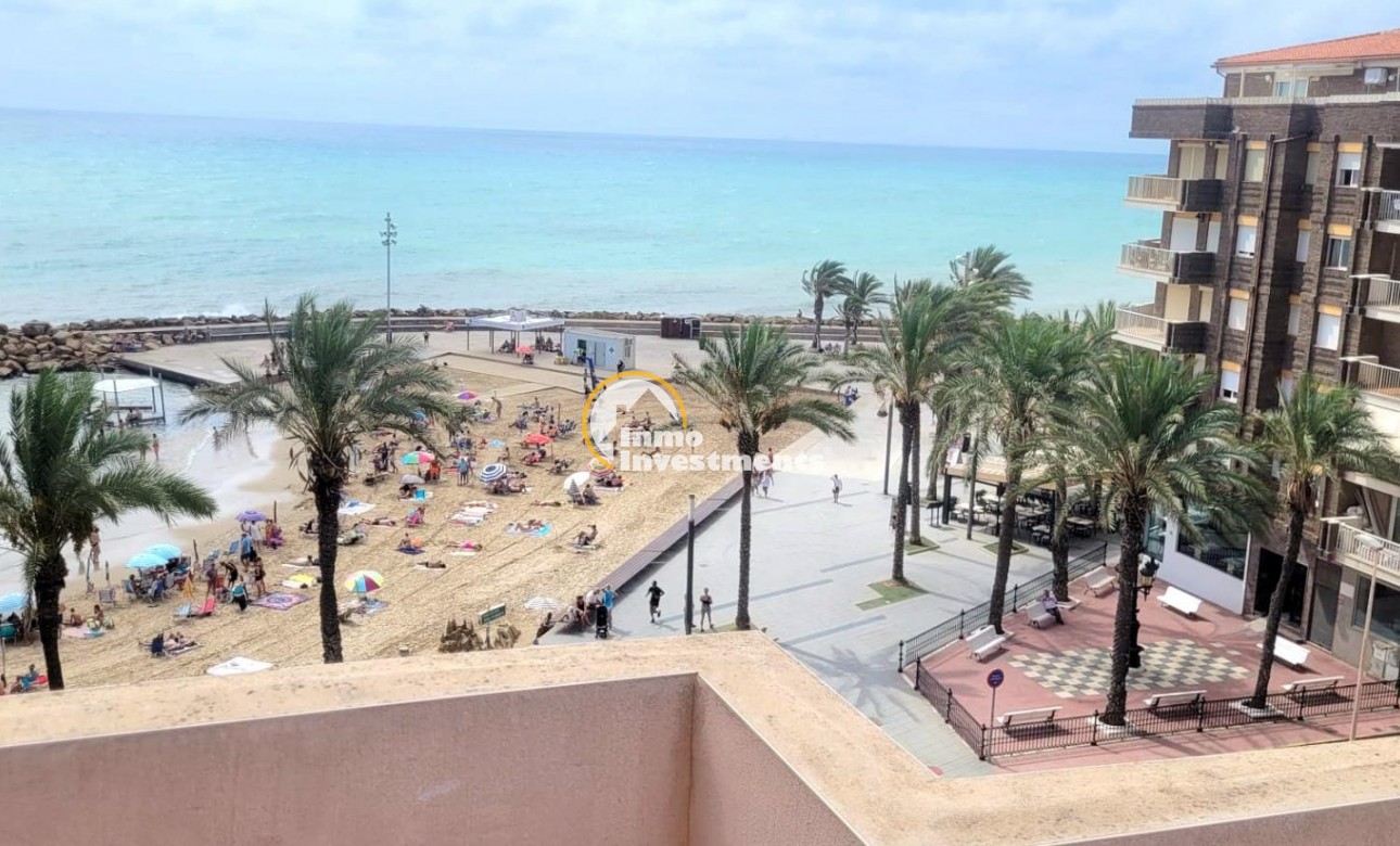 Resale - Apartment - Torrevieja - Beach
