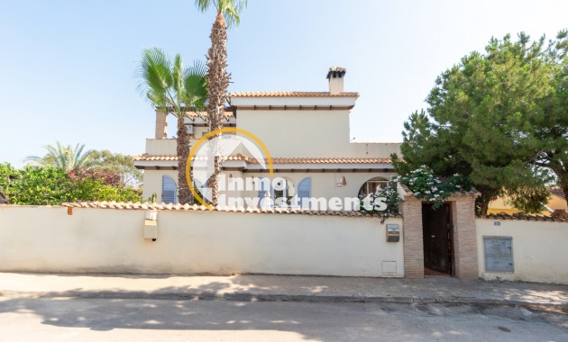 Gebrauchtimmobilien - Villa - La Zenia - Strandseite