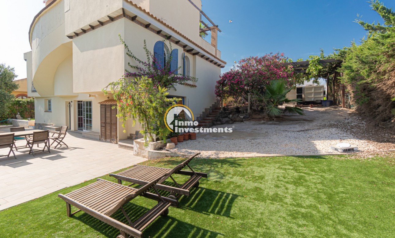 Gebrauchtimmobilien - Villa - La Zenia - Strandseite