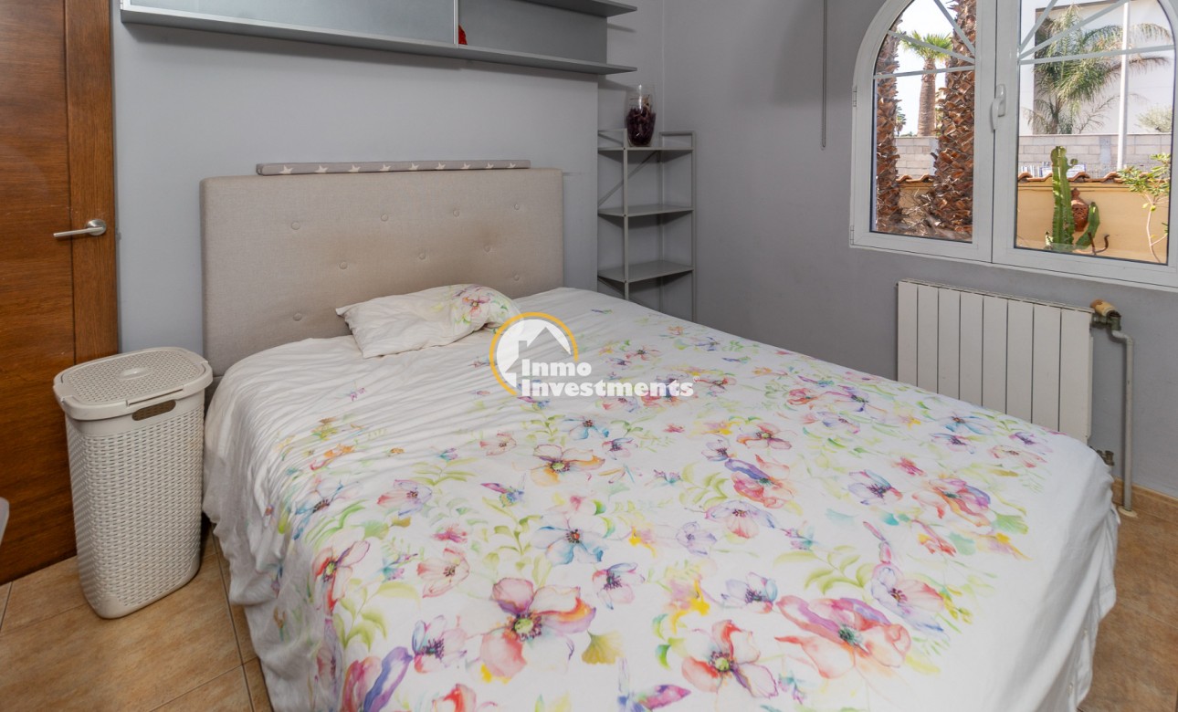 Gebrauchtimmobilien - Villa - La Zenia - Strandseite