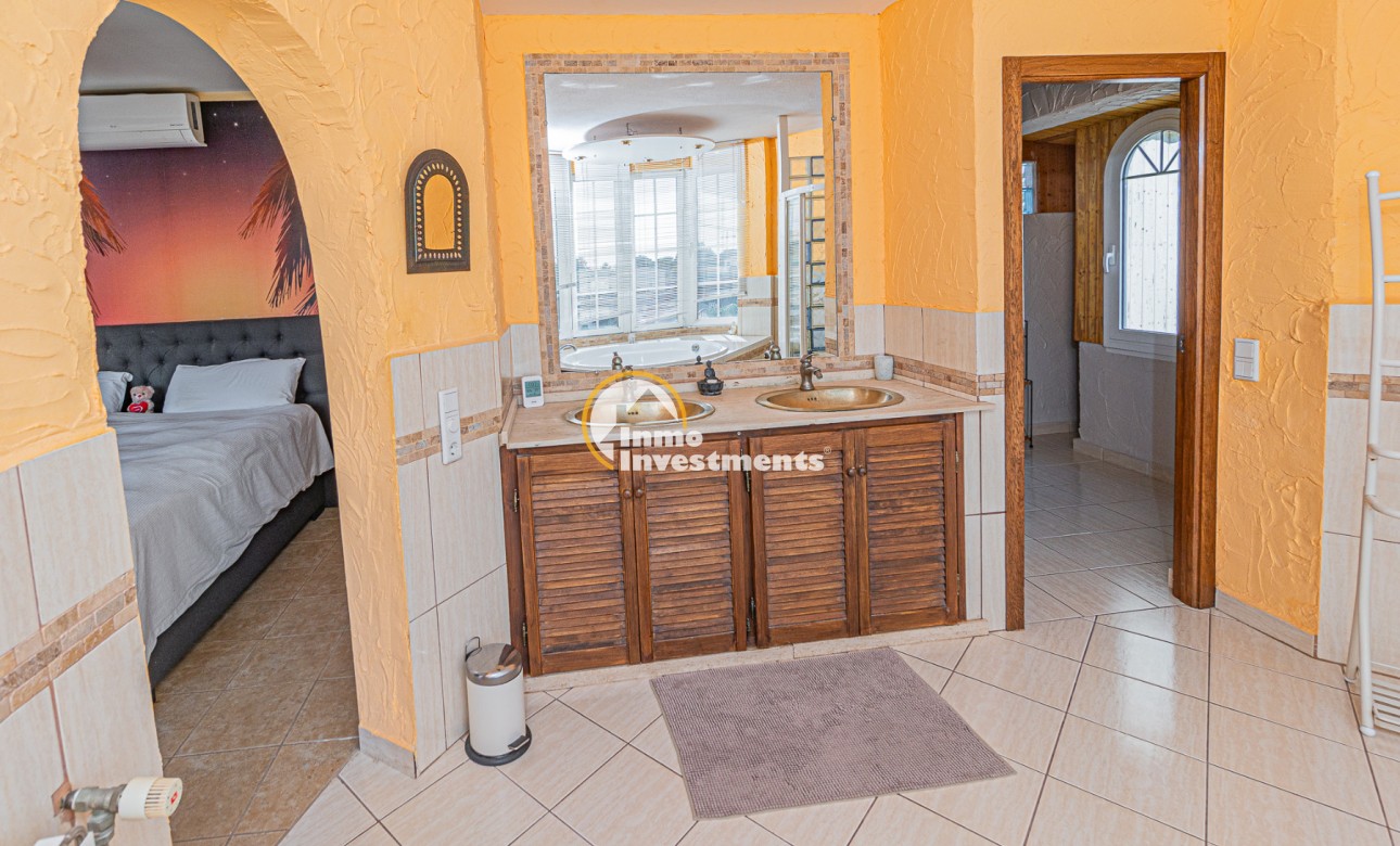 Gebrauchtimmobilien - Villa - La Zenia - Strandseite
