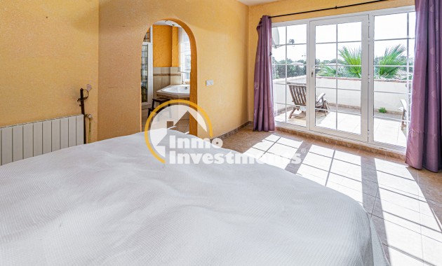 Gebrauchtimmobilien - Villa - La Zenia - Strandseite