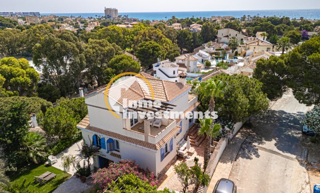 Gebrauchtimmobilien - Villa - La Zenia - Strandseite