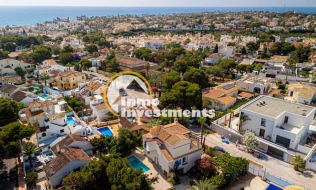 Gebrauchtimmobilien - Villa - La Zenia - Strandseite