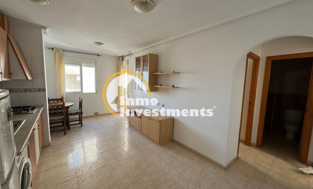 Resale - Apartment - Torrevieja - El molino