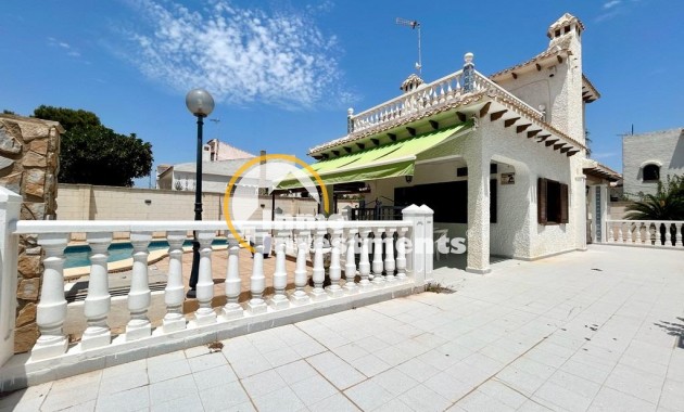 Gebrauchtimmobilien - Villa - La Zenia - Strandseite