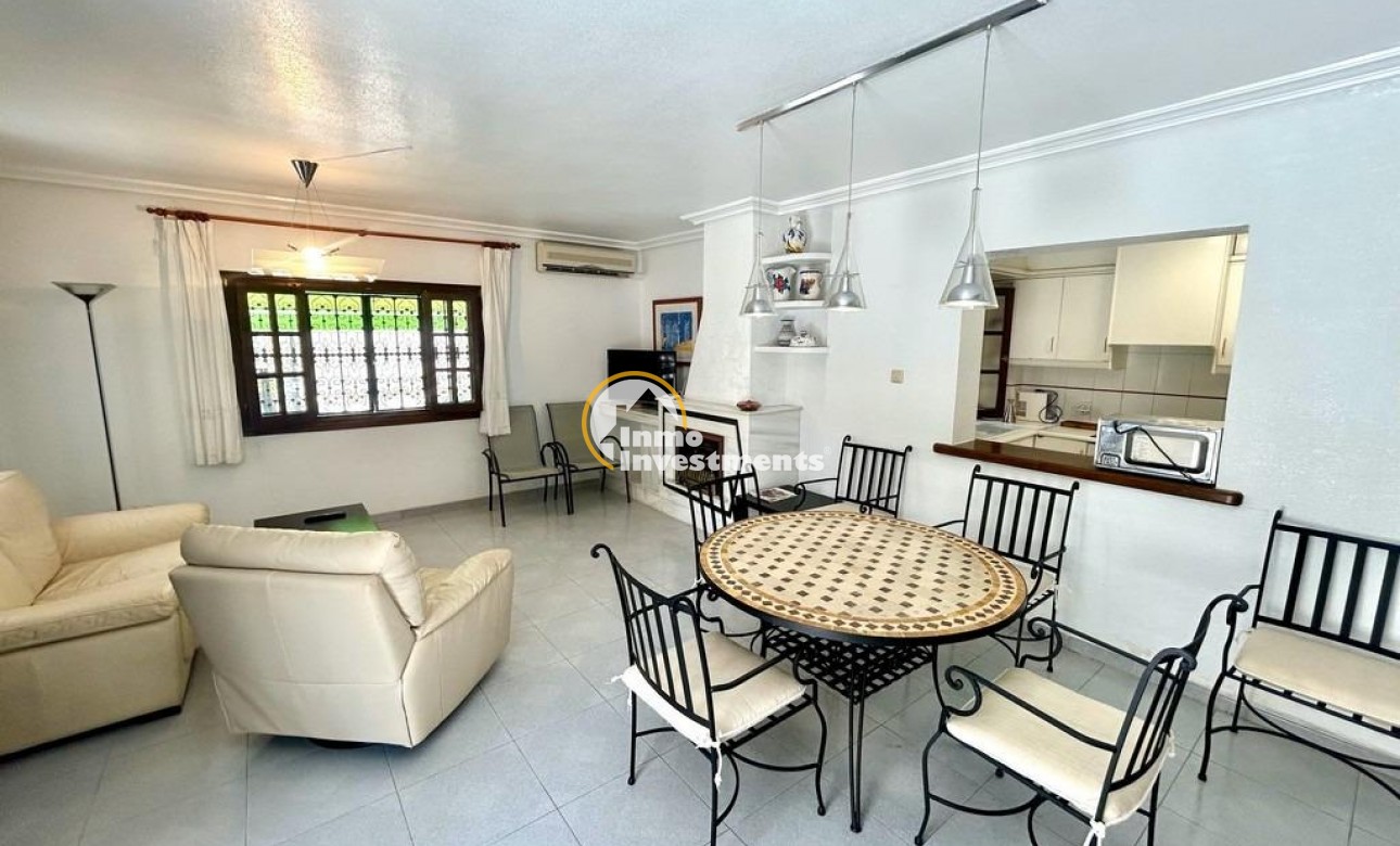 Gebrauchtimmobilien - Villa - La Zenia - Strandseite