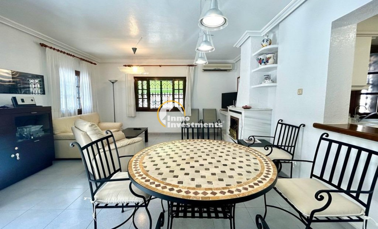 Gebrauchtimmobilien - Villa - La Zenia - Strandseite