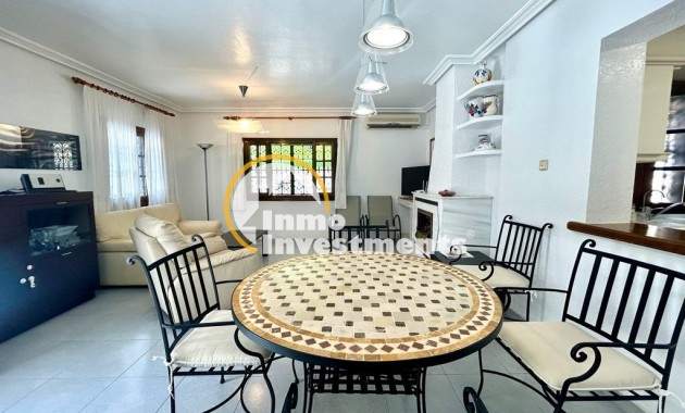 Gebrauchtimmobilien - Villa - La Zenia - Strandseite