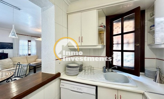 Gebrauchtimmobilien - Villa - La Zenia - Strandseite