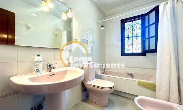 Gebrauchtimmobilien - Villa - La Zenia - Strandseite