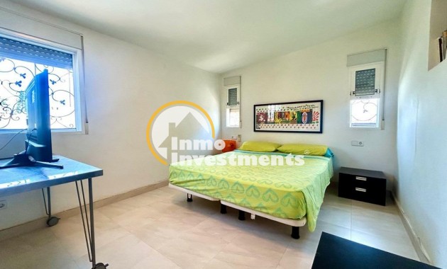 Gebrauchtimmobilien - Villa - La Zenia - Strandseite