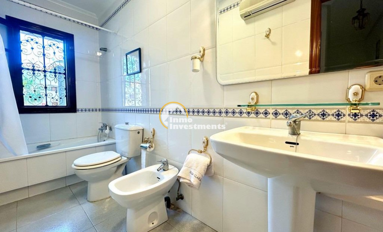 Gebrauchtimmobilien - Villa - La Zenia - Strandseite